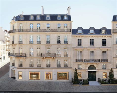 the galerie Dior montaigne